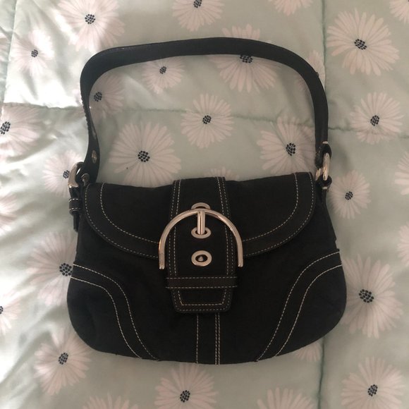 Small Coach Purse Excellent Condition, Authentic - Picture 1 of 8